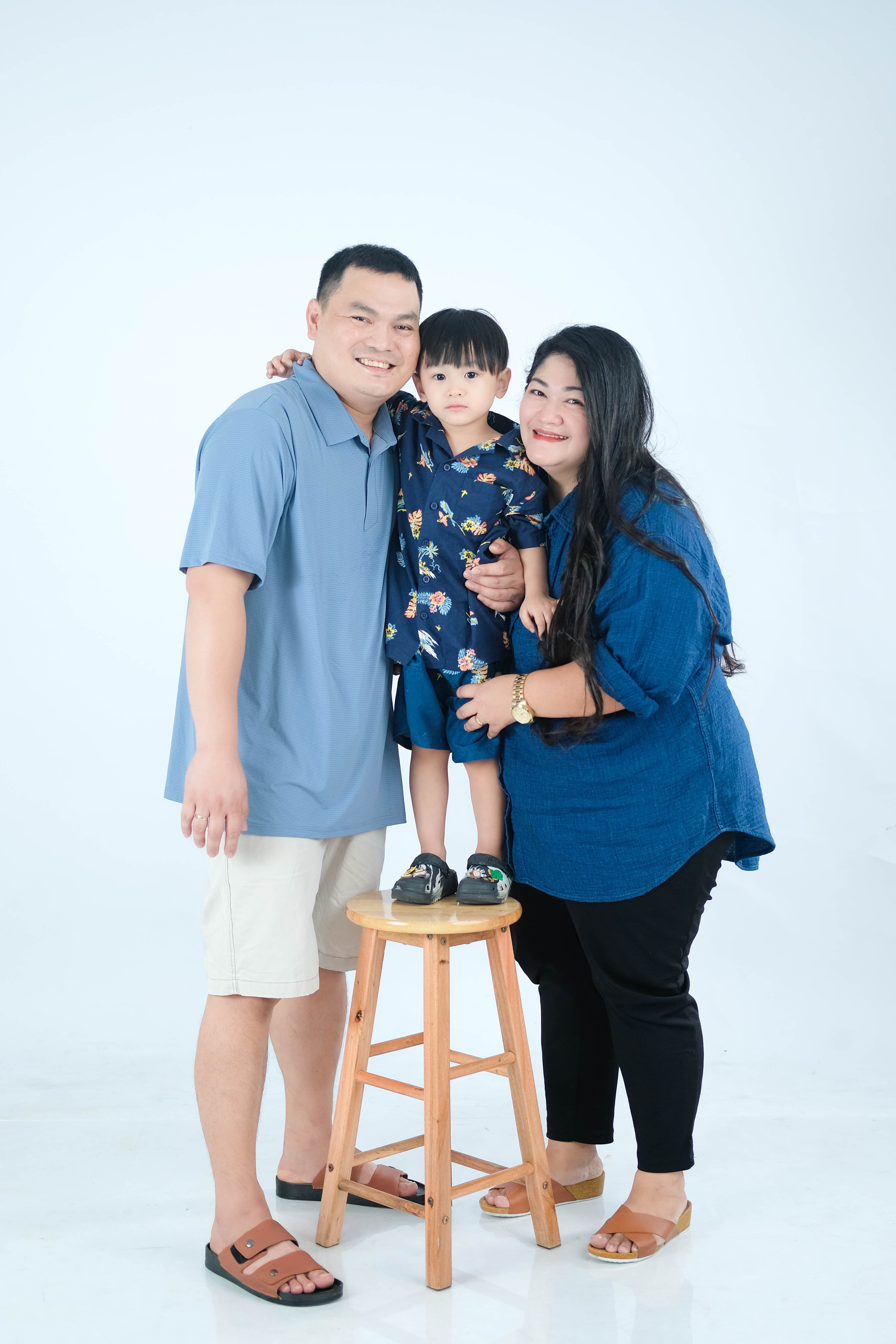 Family Portrait - Photo 4