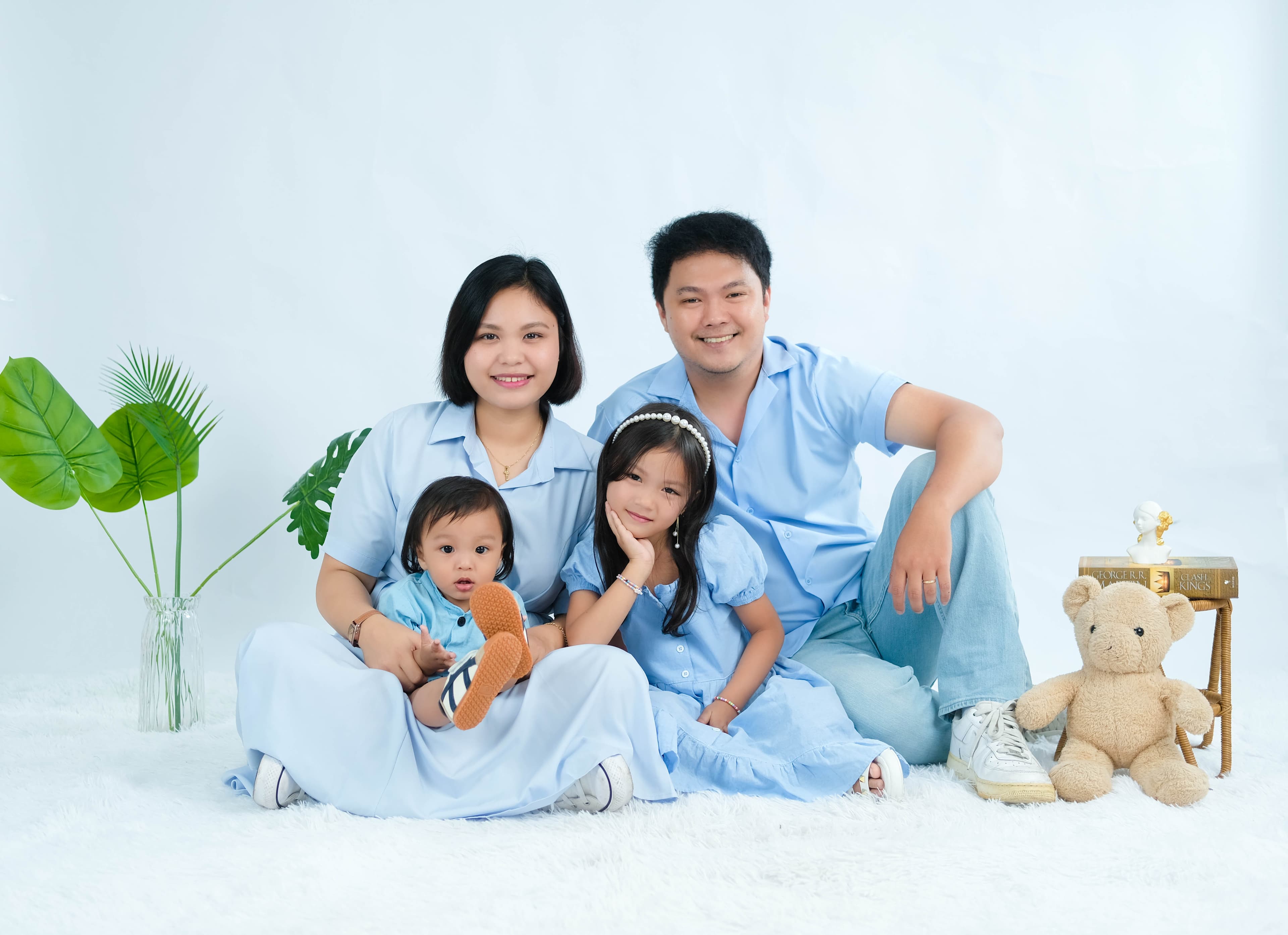Family Portrait - Photo 12