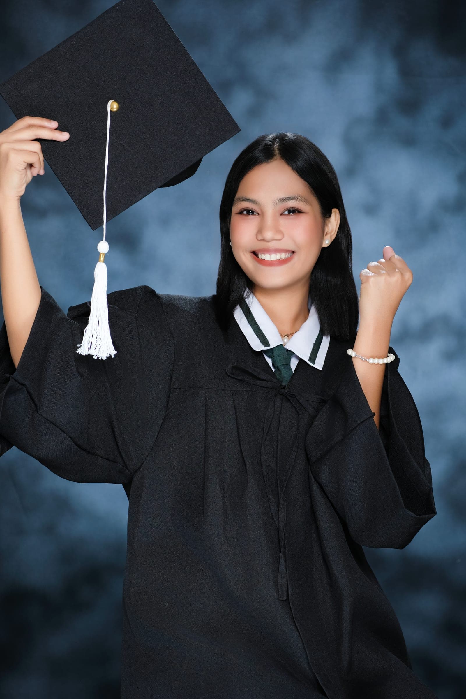 Graduation - Photo 8