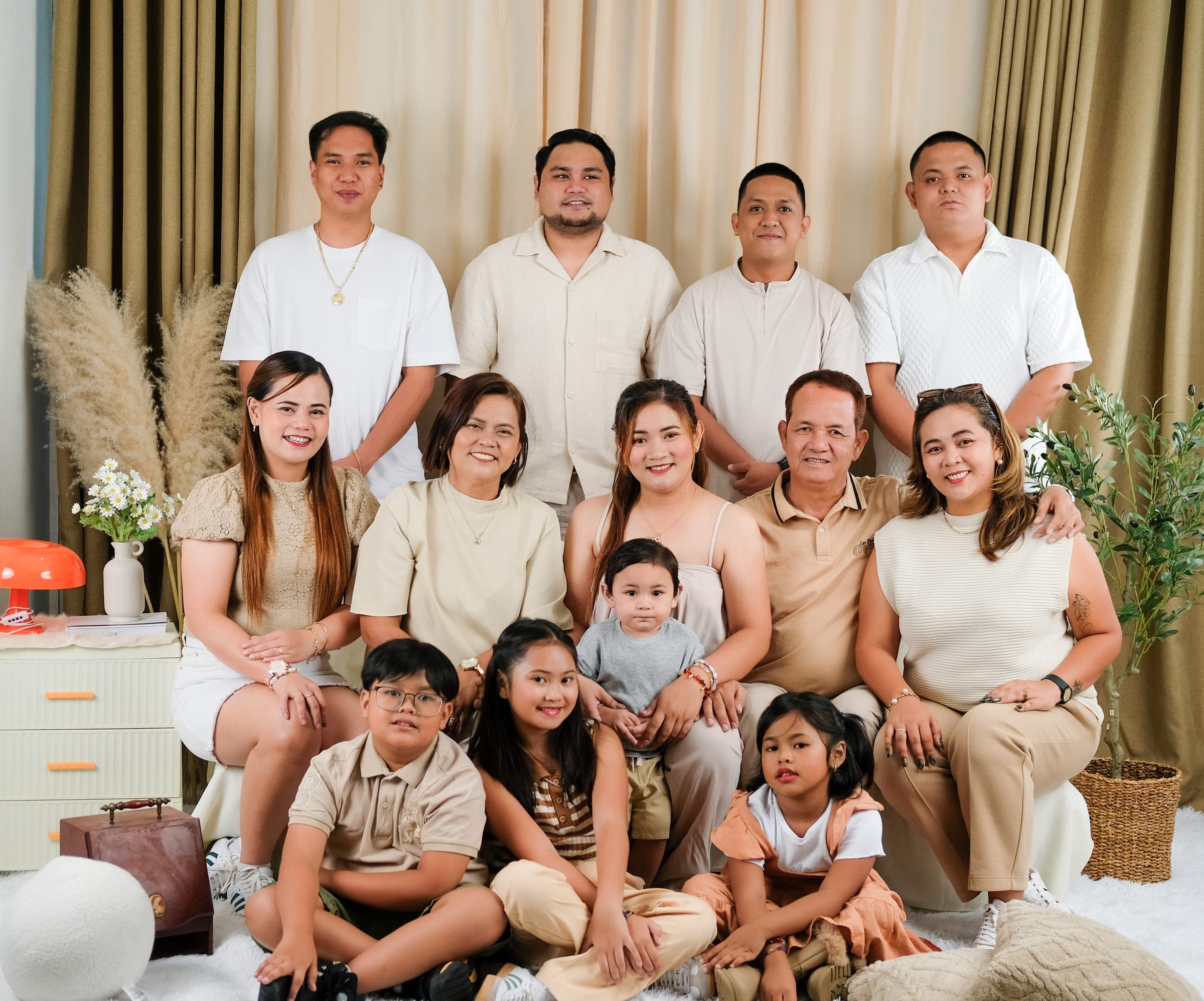 Family Portrait - Photo 3